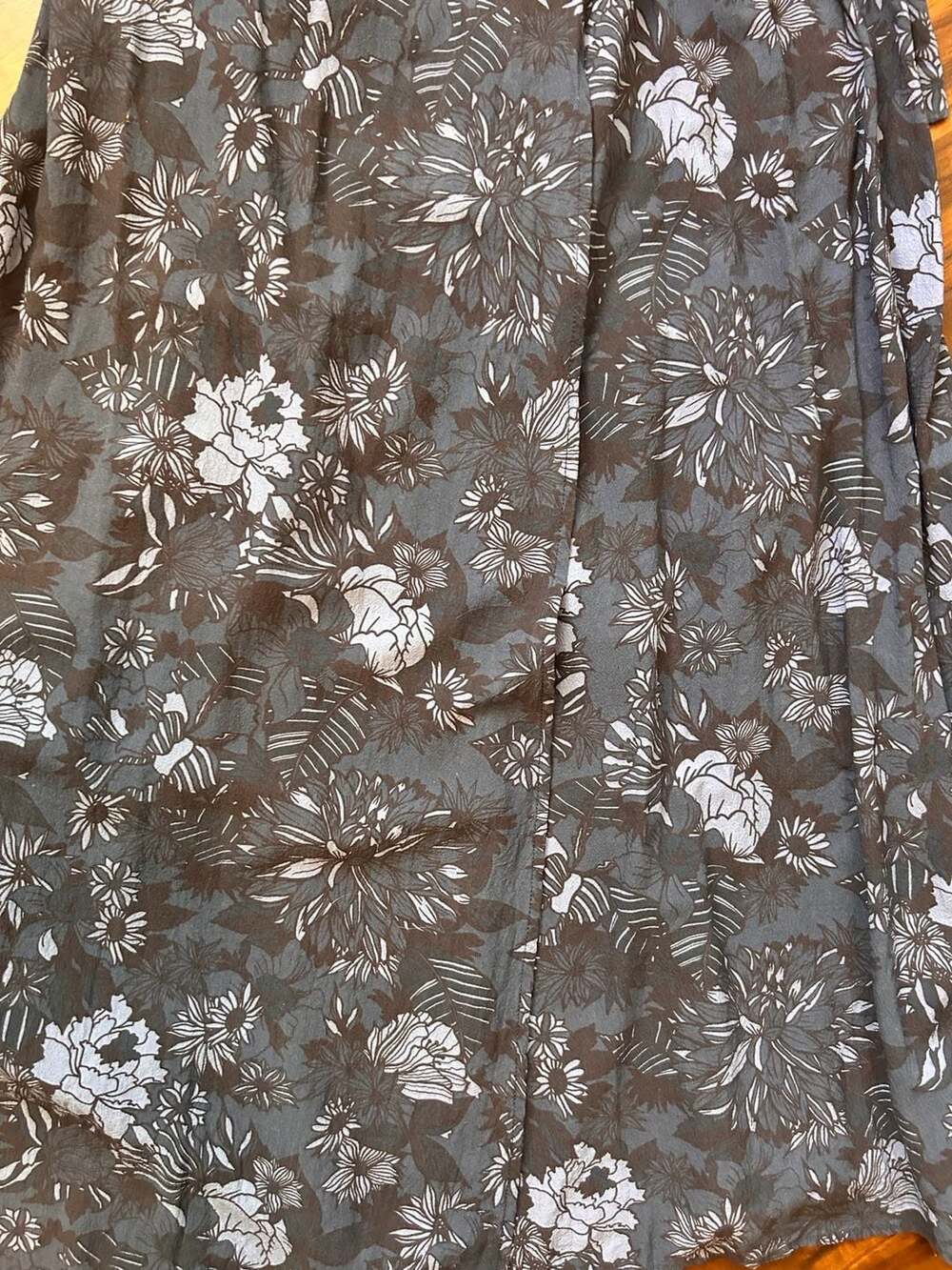 Marine Layer Emlyn Floral Wrap Midi Dress in Navy Blue size L NWOT - Picture 5 of 14
